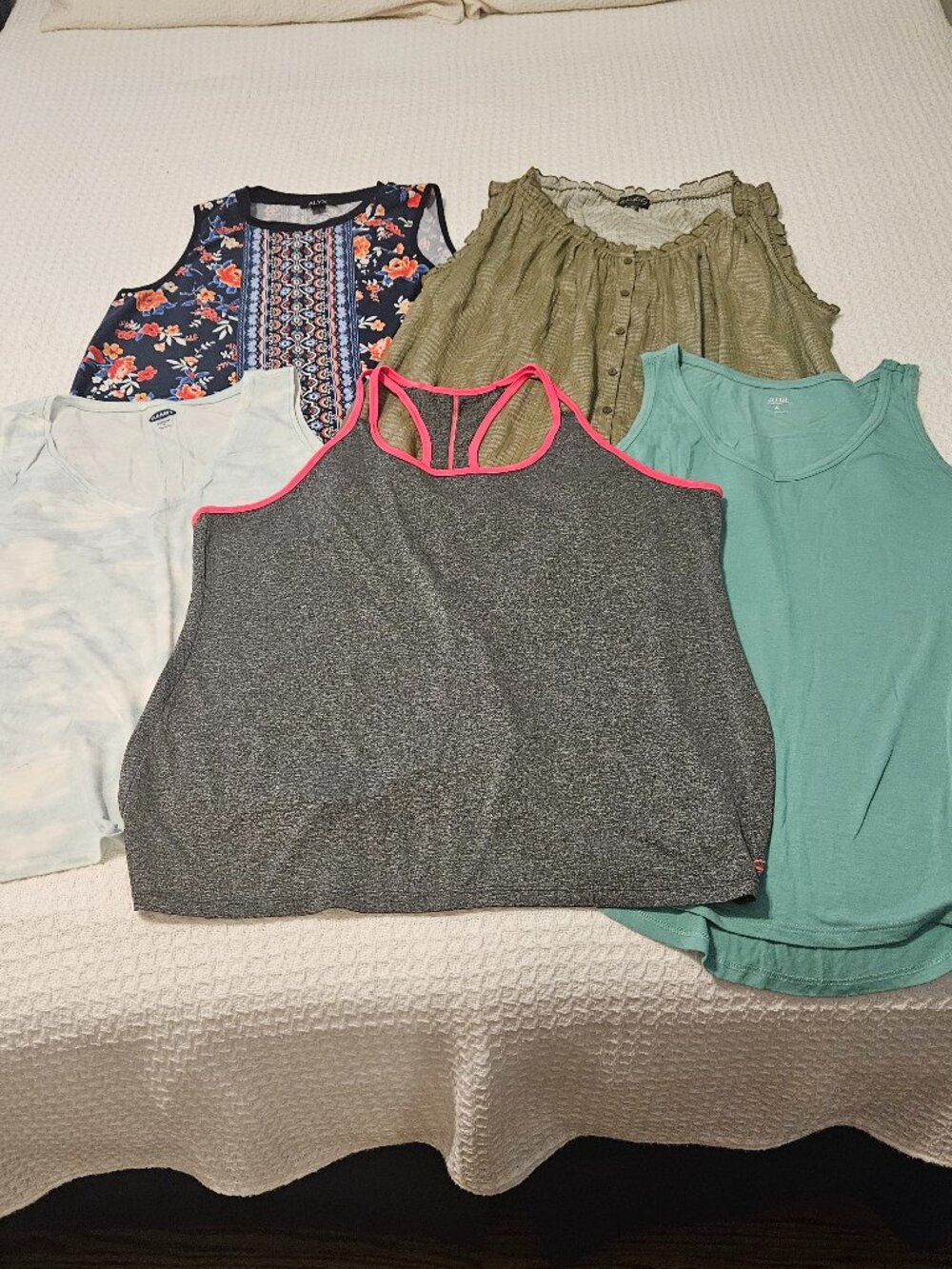 Lot of 5 blouses, XL, 1 price for all!